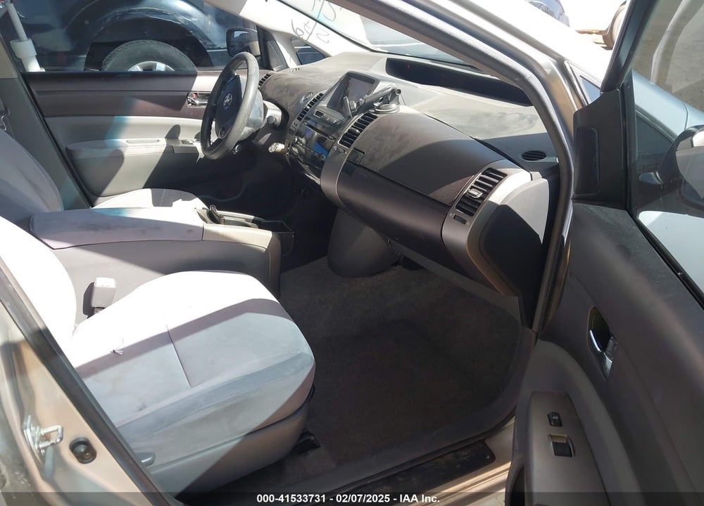 2004 TOYOTA PRIUS VIN: JTDKB22U840082239