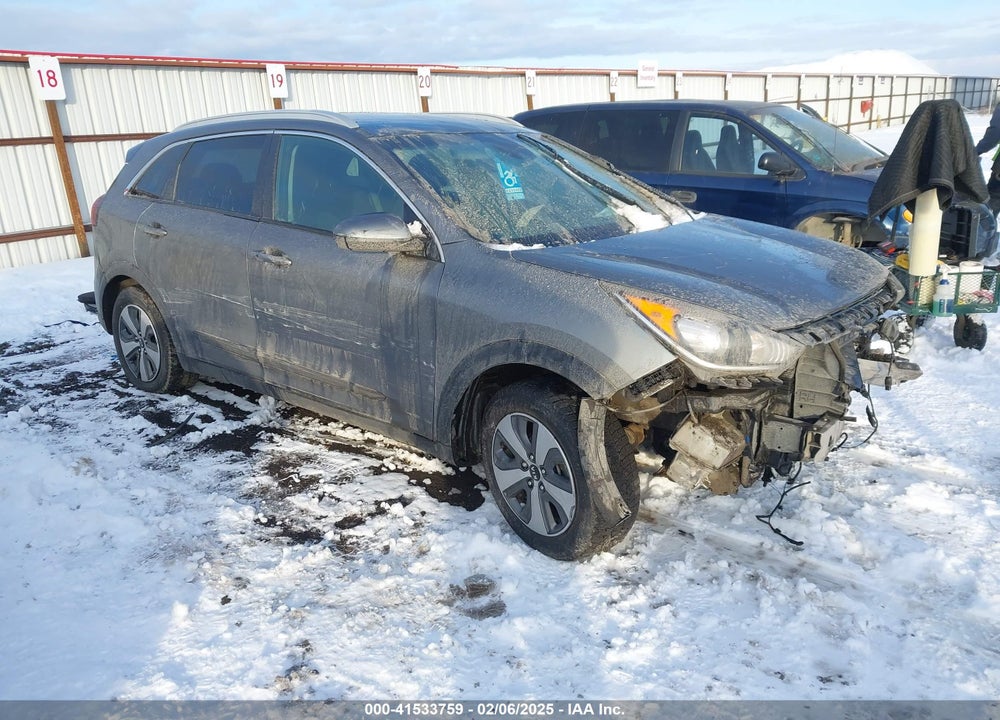 2018 KIA NIRO LX VIN: KNDCB3LC8J5132670