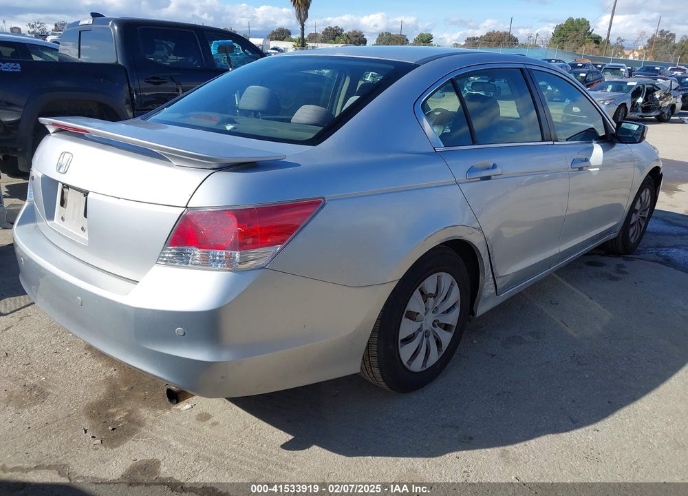 2008 HONDA ACCORD 2.4 LX VIN: JHMCP26368C040940