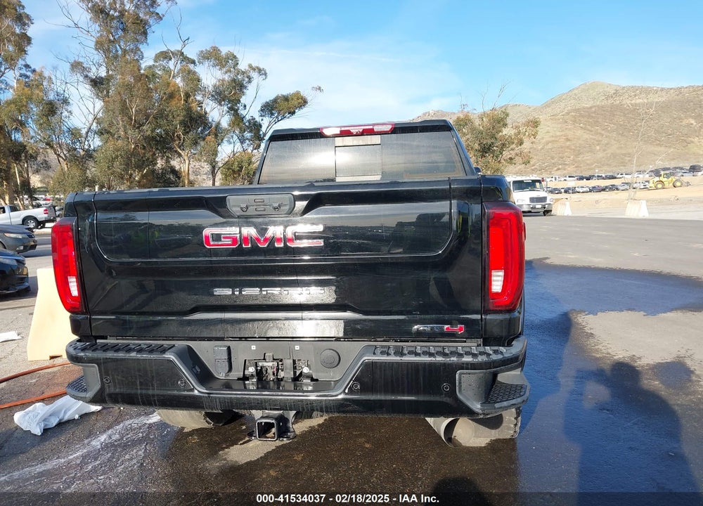 2022 GMC SIERRA 2500HD 4WD STANDARD BED AT4 VIN: 1GT49PEY3NF304569