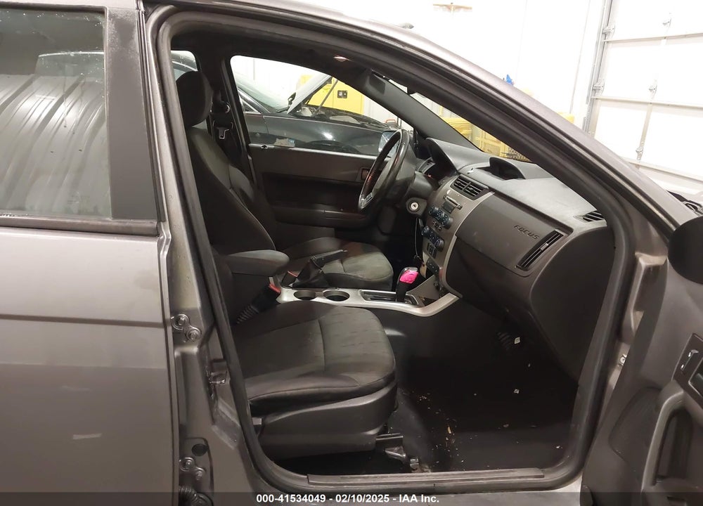 2011 FORD FOCUS SE VIN: 1FAHP3FN3BW148765