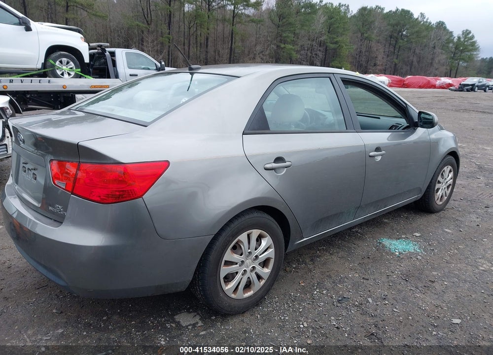 2012 KIA FORTE VIN: KNAFU4A26C5521623