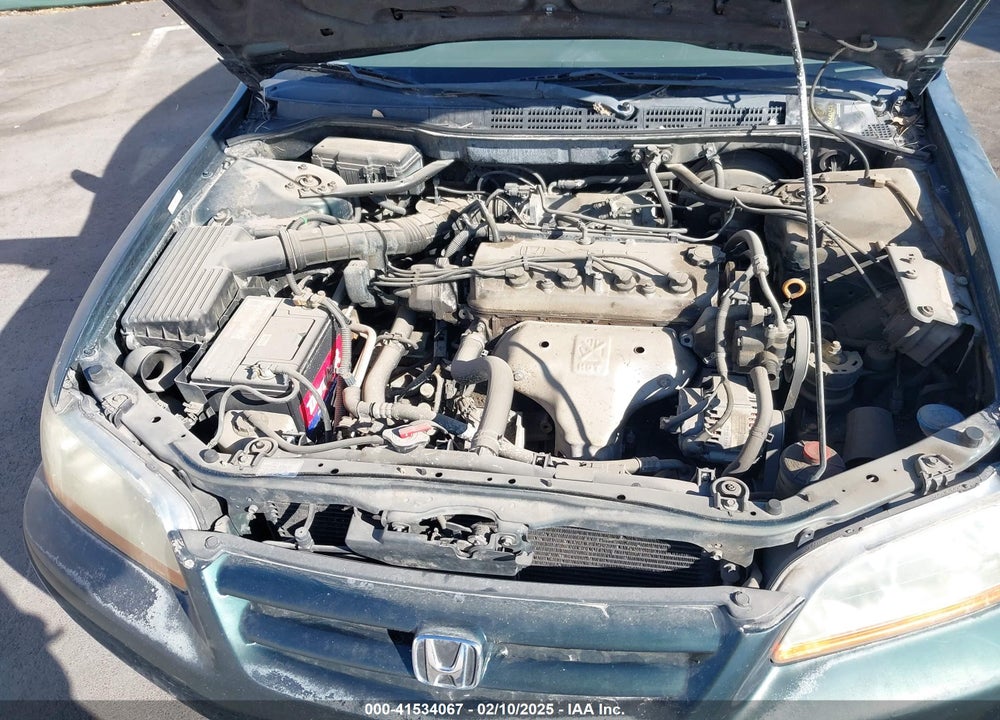 2001 HONDA ACCORD 2.3 LX VIN: 1HGCG56481A106712