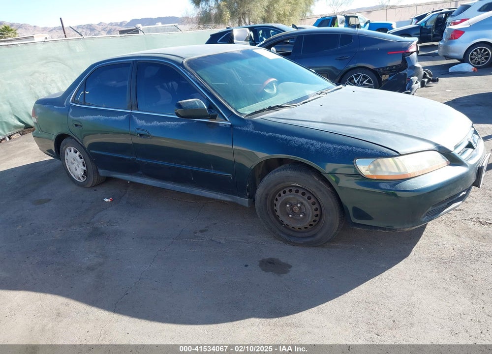 2001 HONDA ACCORD 2.3 LX VIN: 1HGCG56481A106712