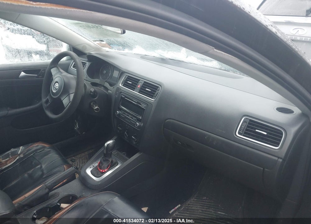 2014 VOLKSWAGEN JETTA 1.8T SE VIN: 3VWD17AJ7EM419589