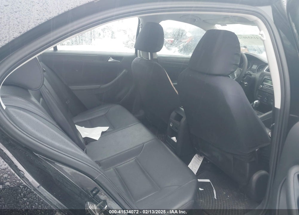 2014 VOLKSWAGEN JETTA 1.8T SE VIN: 3VWD17AJ7EM419589