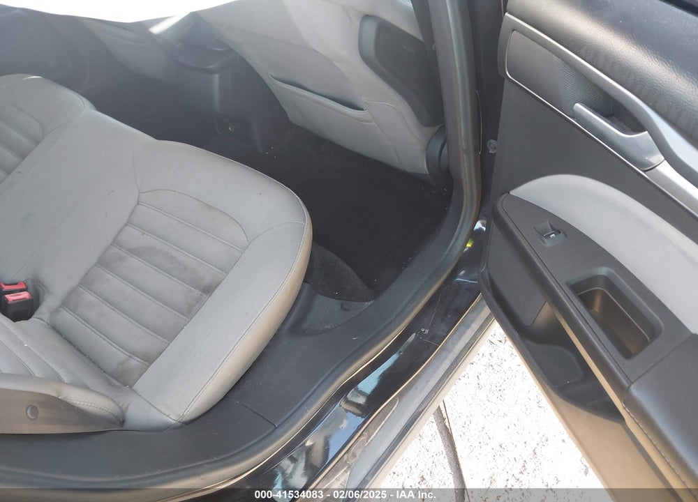 2015 FORD FUSION VIN: 1FA6P0G7XF5105509