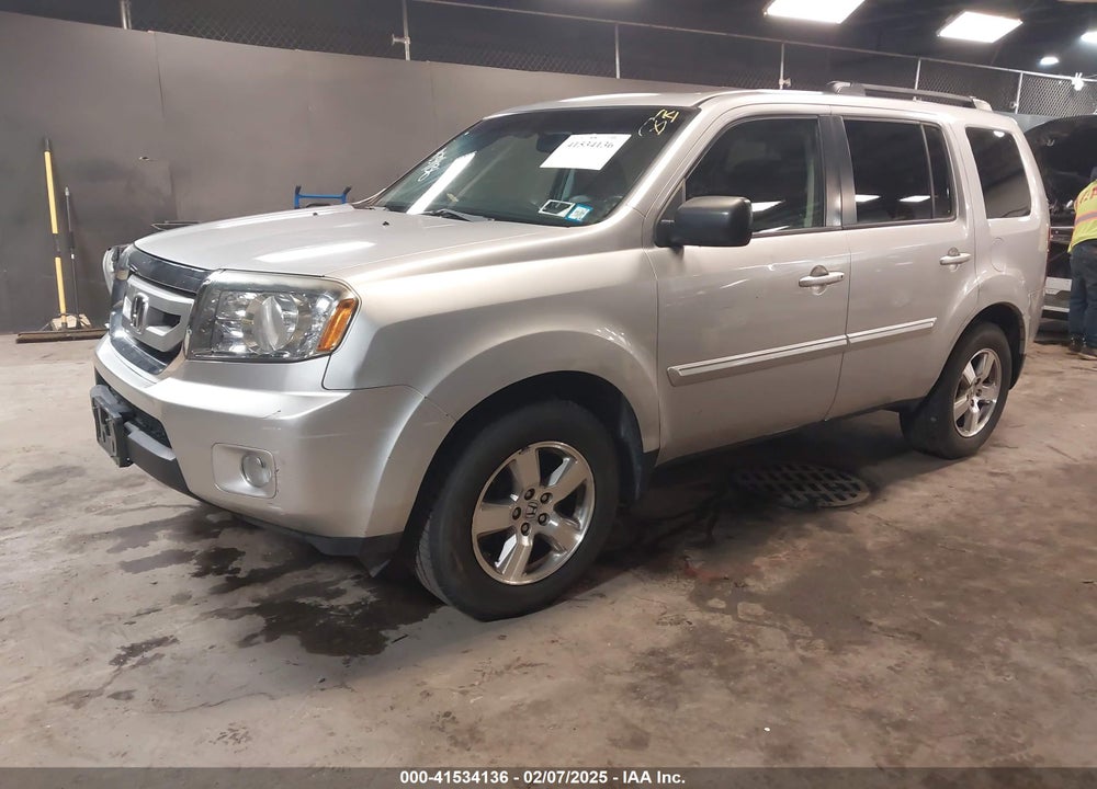 2011 HONDA PILOT EX-L VIN: 5FNYF4H5XBB104301