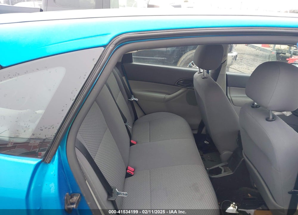 2007 FORD FOCUS VIN: 1FAFP37N57W156234