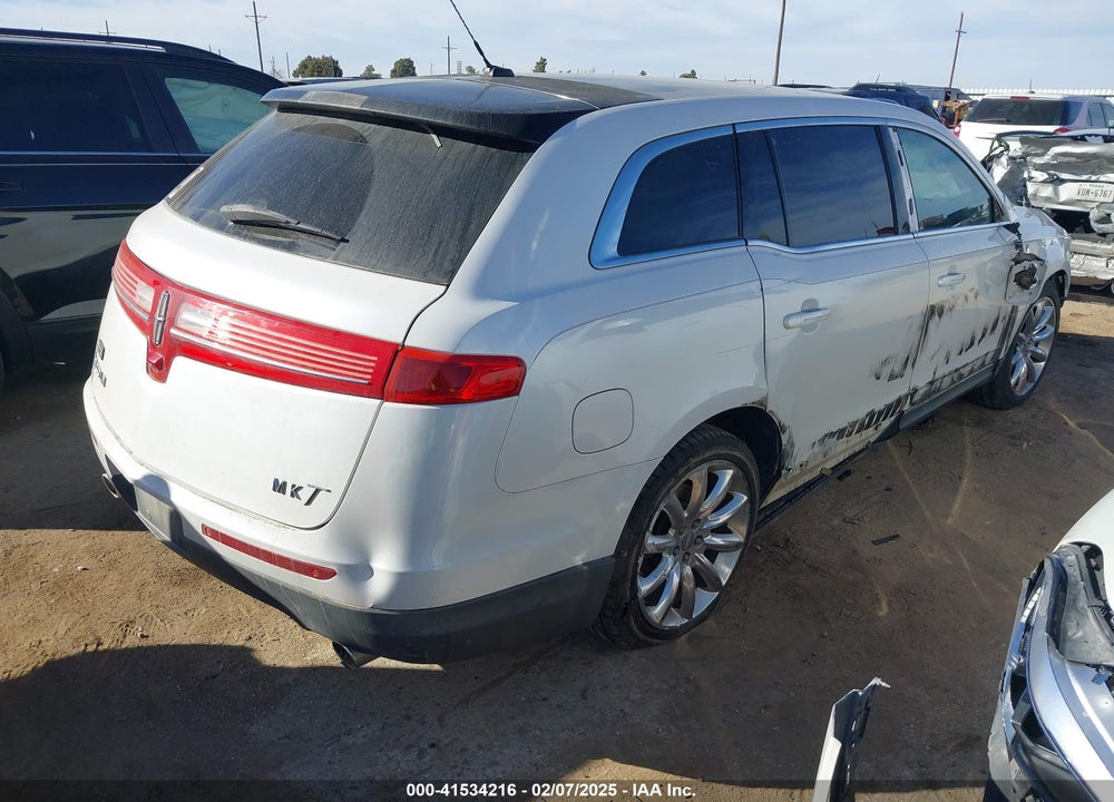 2010 LINCOLN MKT VIN: 2LMHJ5FR0ABJ11456
