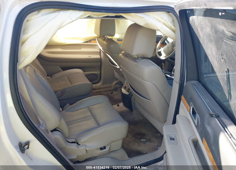 2010 LINCOLN MKT VIN: 2LMHJ5FR0ABJ11456