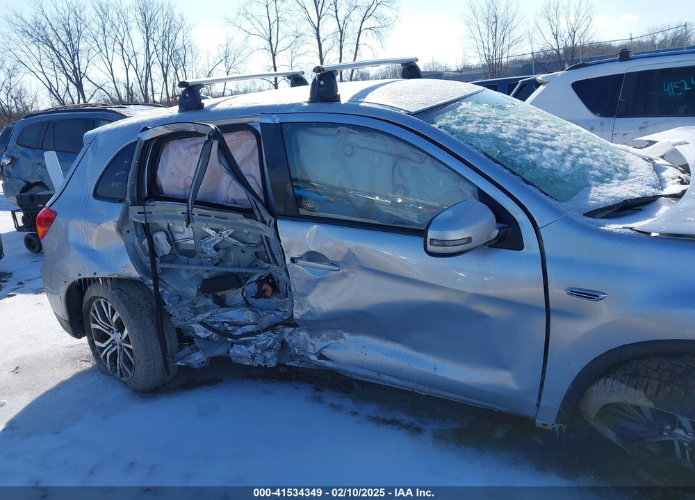 2018 MITSUBISHI OUTLANDER SPORT VIN: JA4AP3AU7JZ001379