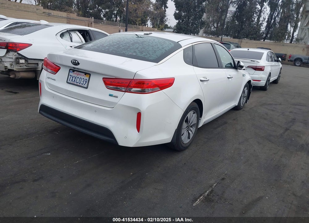 2017 KIA OPTIMA LX VIN: KNAGT4LT5H5005483