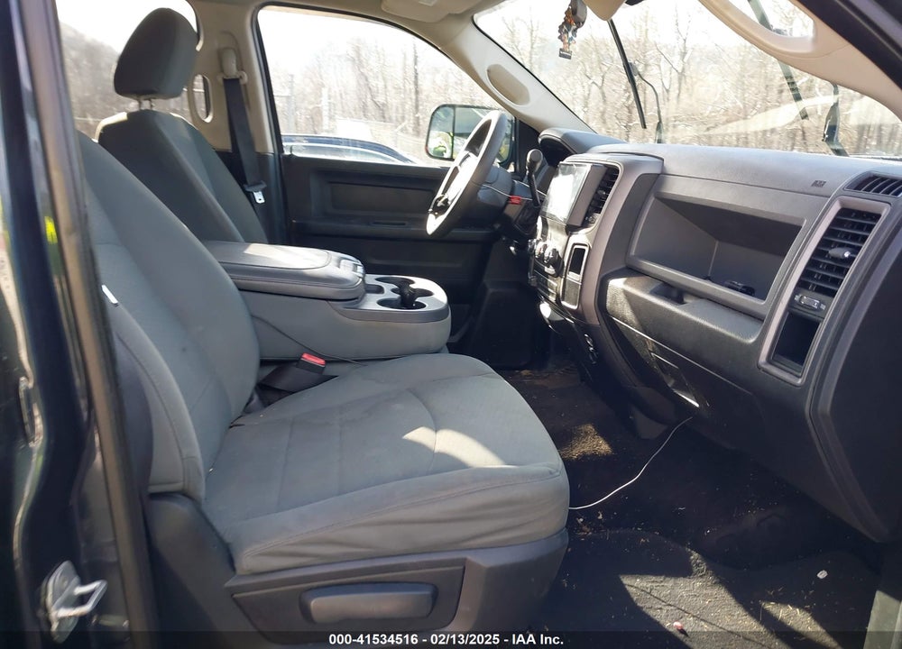 2014 RAM 2500 VIN: 3C6TR5CT4EG189929