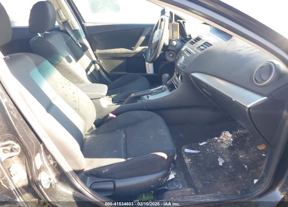 2011 MAZDA 3 VIN: JM1BL1VG0B1365044