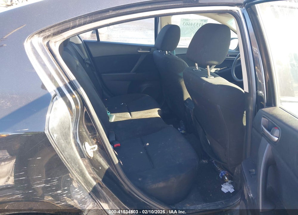 2011 MAZDA 3 VIN: JM1BL1VG0B1365044