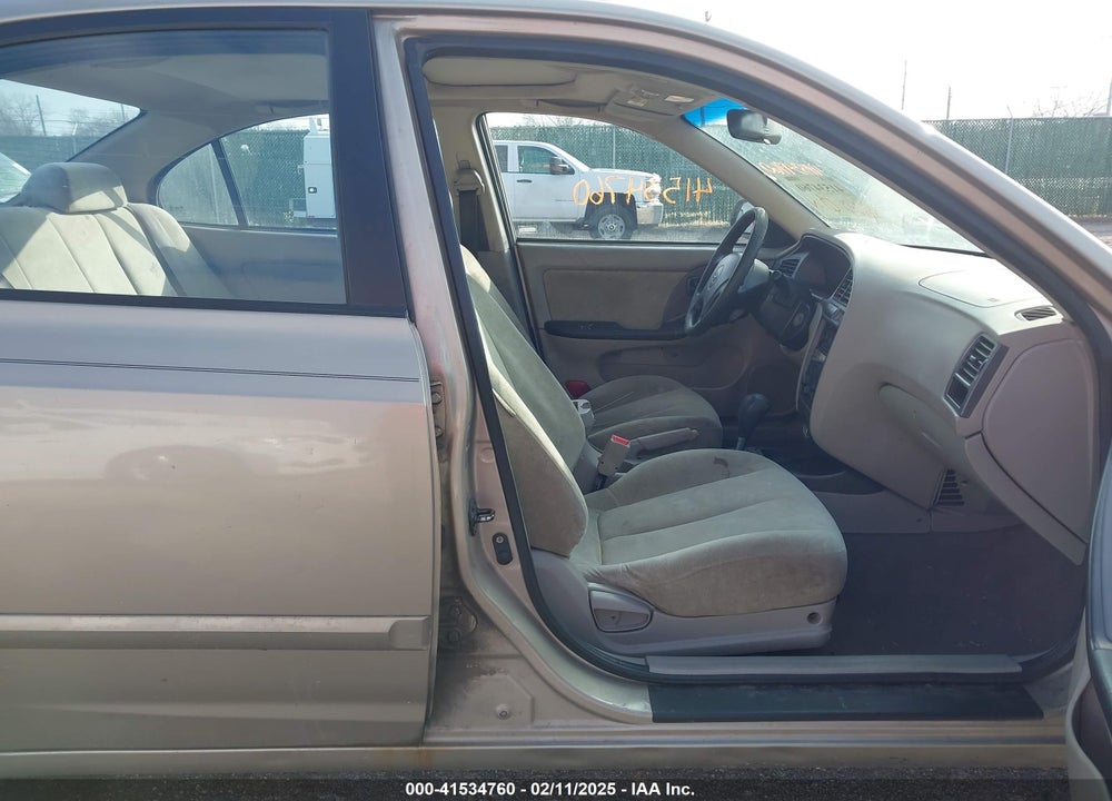 2003 HYUNDAI ELANTRA GLS/GT VIN: KMHDN45D23U644033