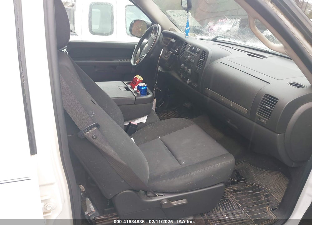 2010 CHEVROLET SILVERADO 1500 LT VIN: 3GCRCSE03AG136932