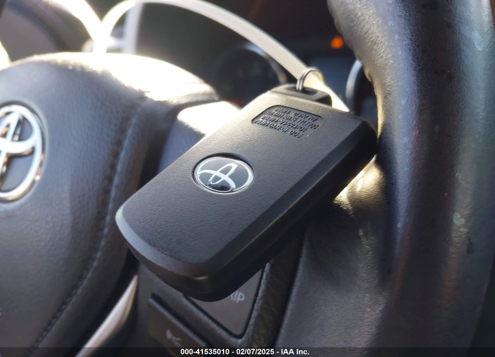 2017 TOYOTA RAV4 SE VIN: JTMNFREV9HJ714700