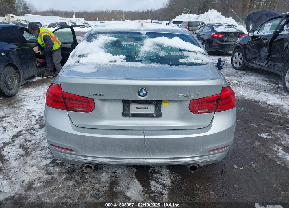 2018 BMW 340 VIN: WBA8B7C59JA576823