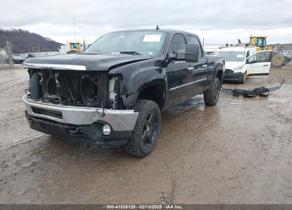 2013 GMC SIERRA 2500HD VIN: 1GT120CG5DF156027