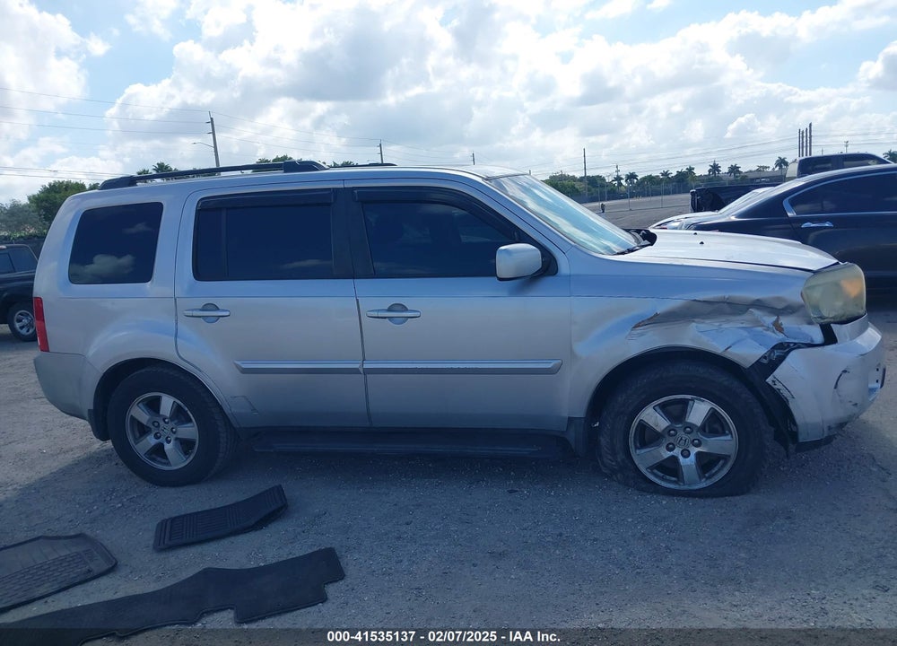 2011 HONDA PILOT EX-L VIN: 5FNYF3H63BB014412