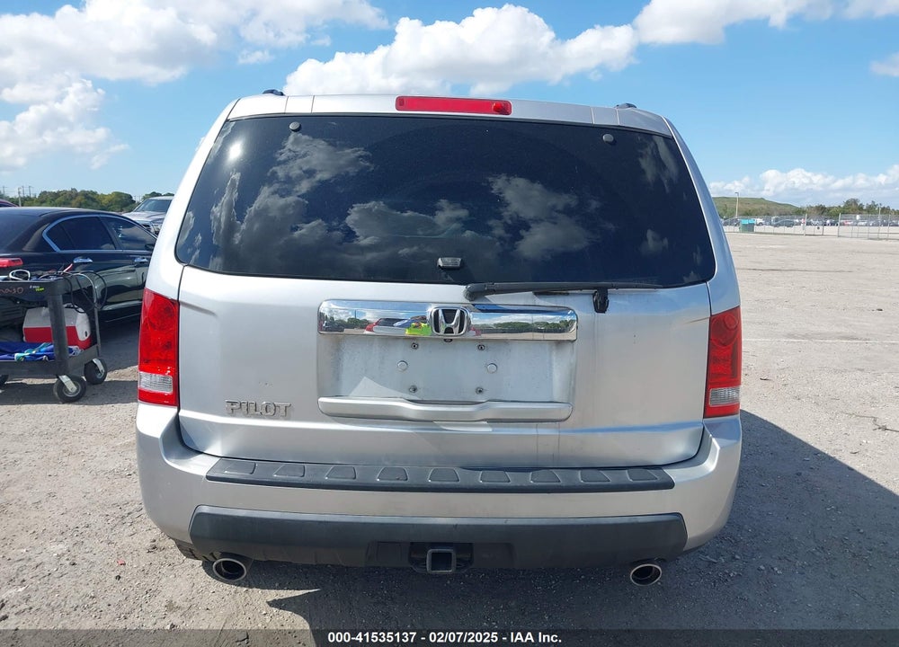 2011 HONDA PILOT EX-L VIN: 5FNYF3H63BB014412