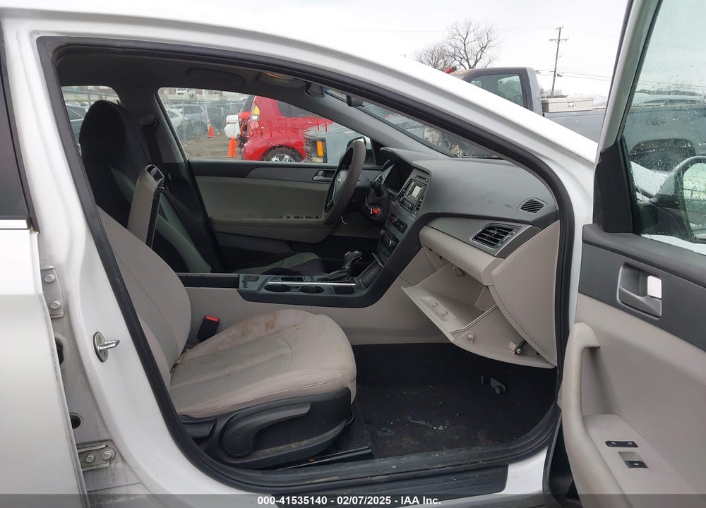 2017 HYUNDAI SONATA VIN: 5NPE24AFXHH502166