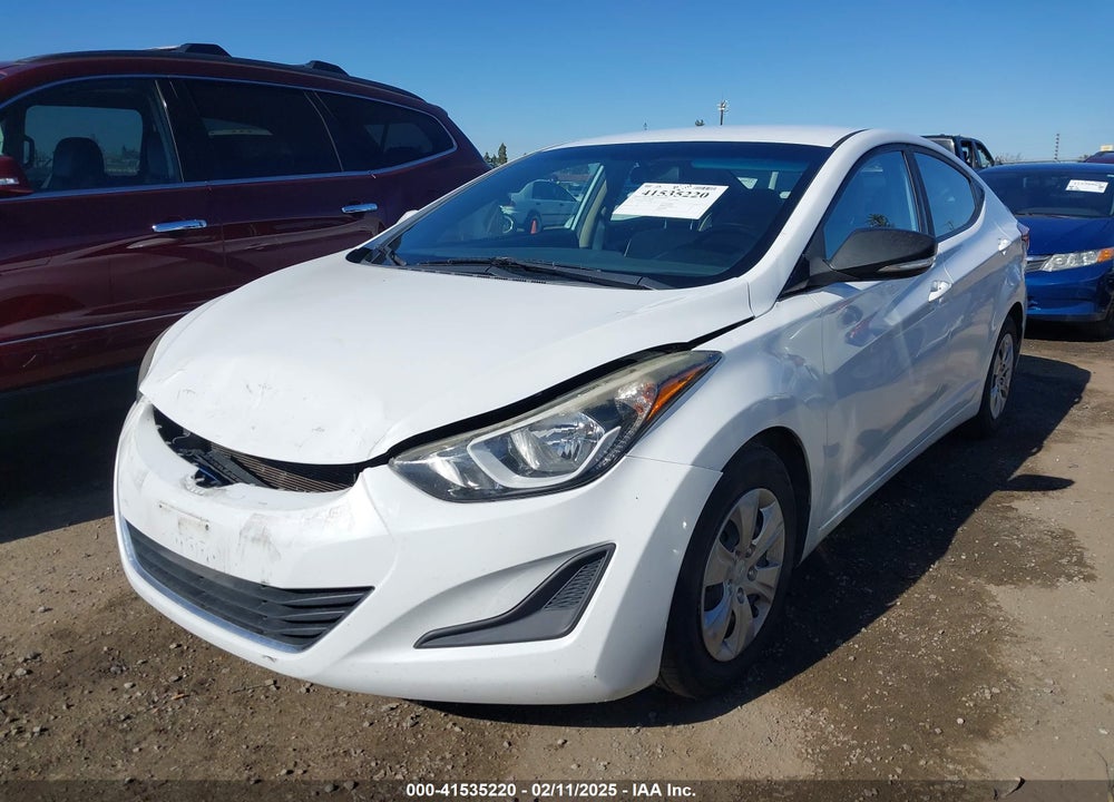 2016 HYUNDAI ELANTRA SE VIN: 5NPDH4AE4GH779377