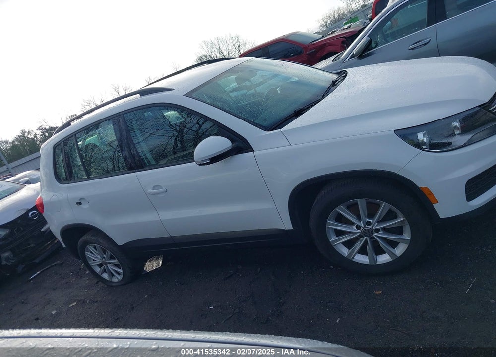 2017 VOLKSWAGEN TIGUAN 2.0T/2.0T S VIN: WVGBV7AX8HK052907