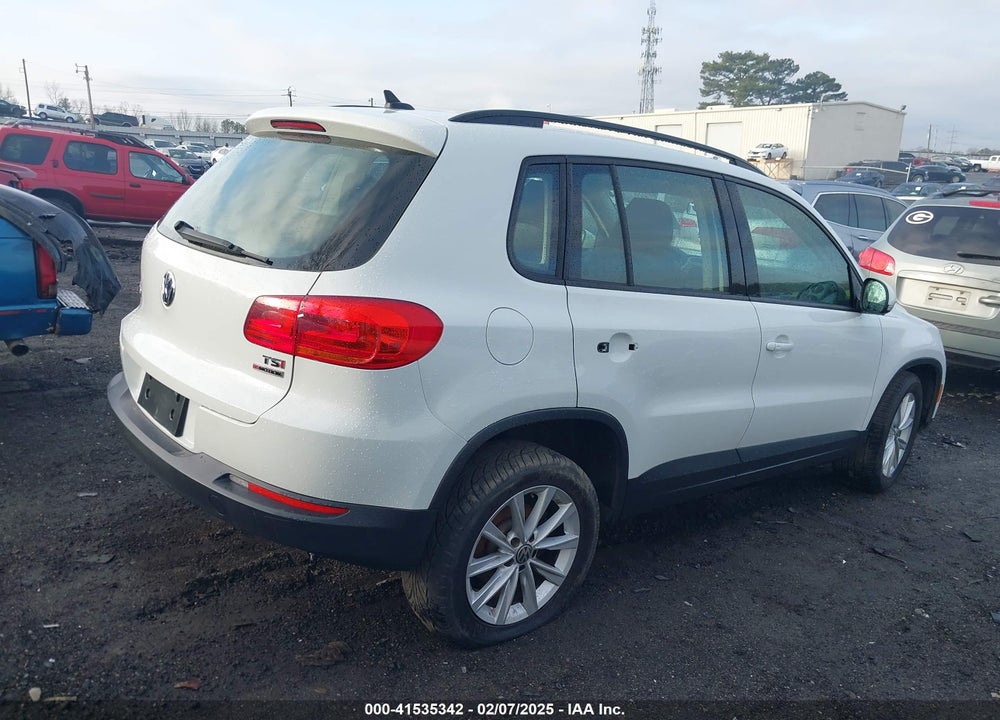 2017 VOLKSWAGEN TIGUAN 2.0T/2.0T S VIN: WVGBV7AX8HK052907
