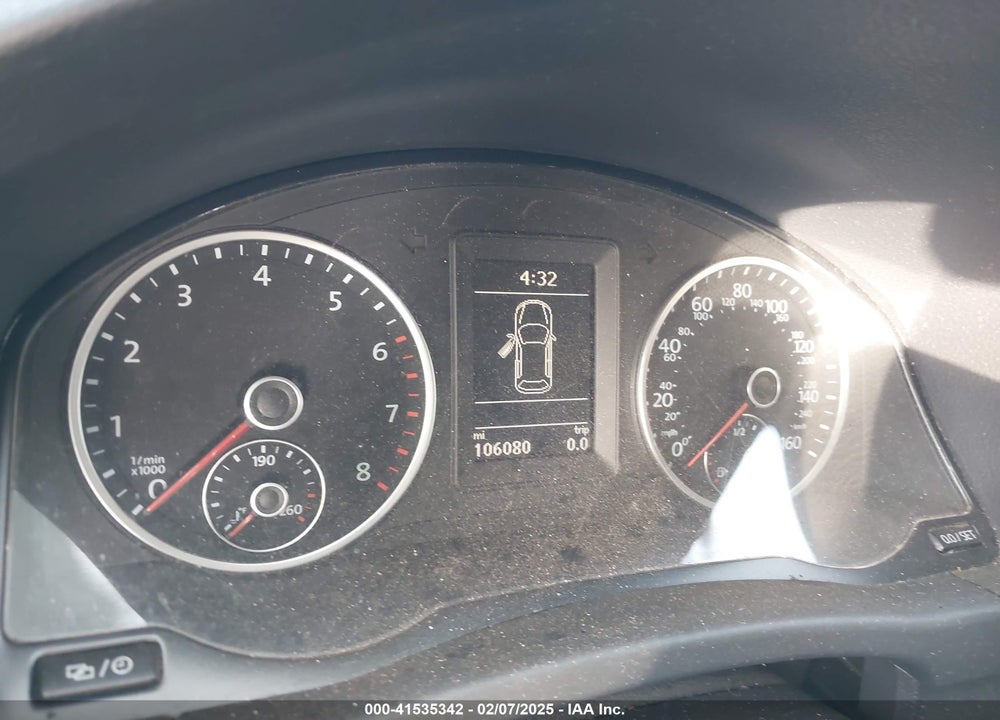 2017 VOLKSWAGEN TIGUAN 2.0T/2.0T S VIN: WVGBV7AX8HK052907
