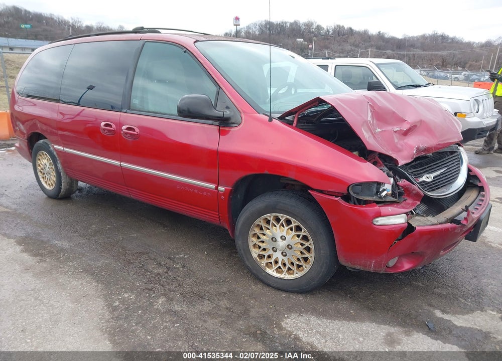 1998 CHRYSLER TOWN & COUNTRY LXI VIN: 1C4GP64L8WB589426