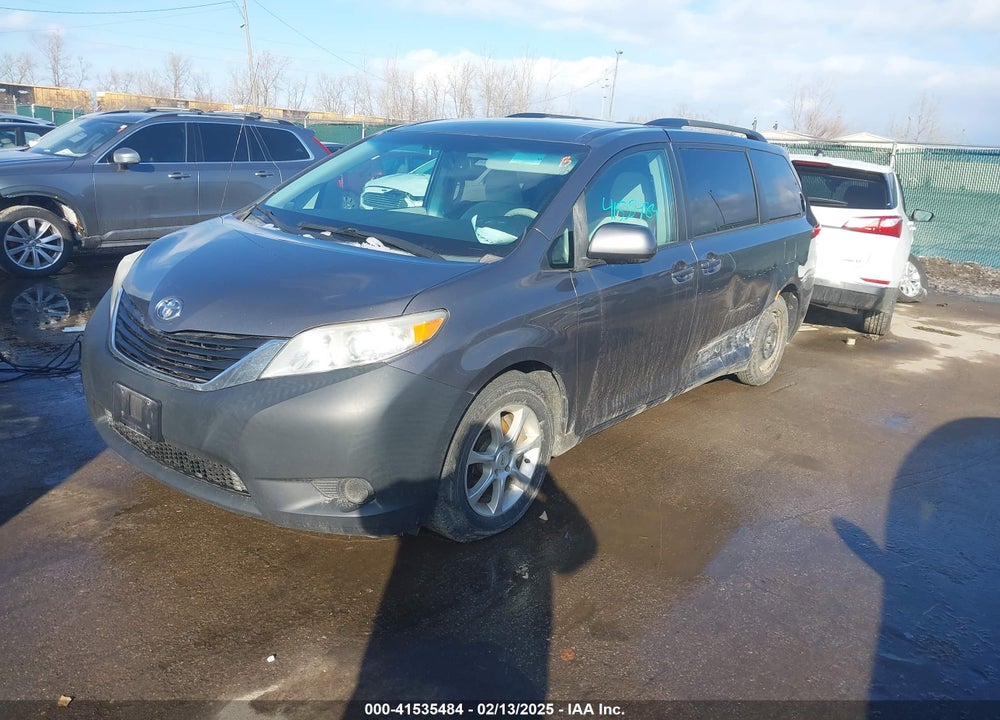 2011 TOYOTA SIENNA VIN: 5TDKK3DC3BS104605