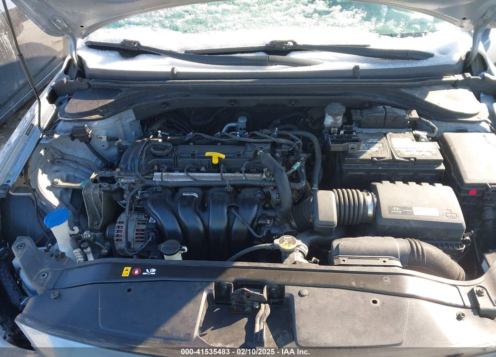2017 HYUNDAI ELANTRA VIN: 5NPD84LF4HH128788