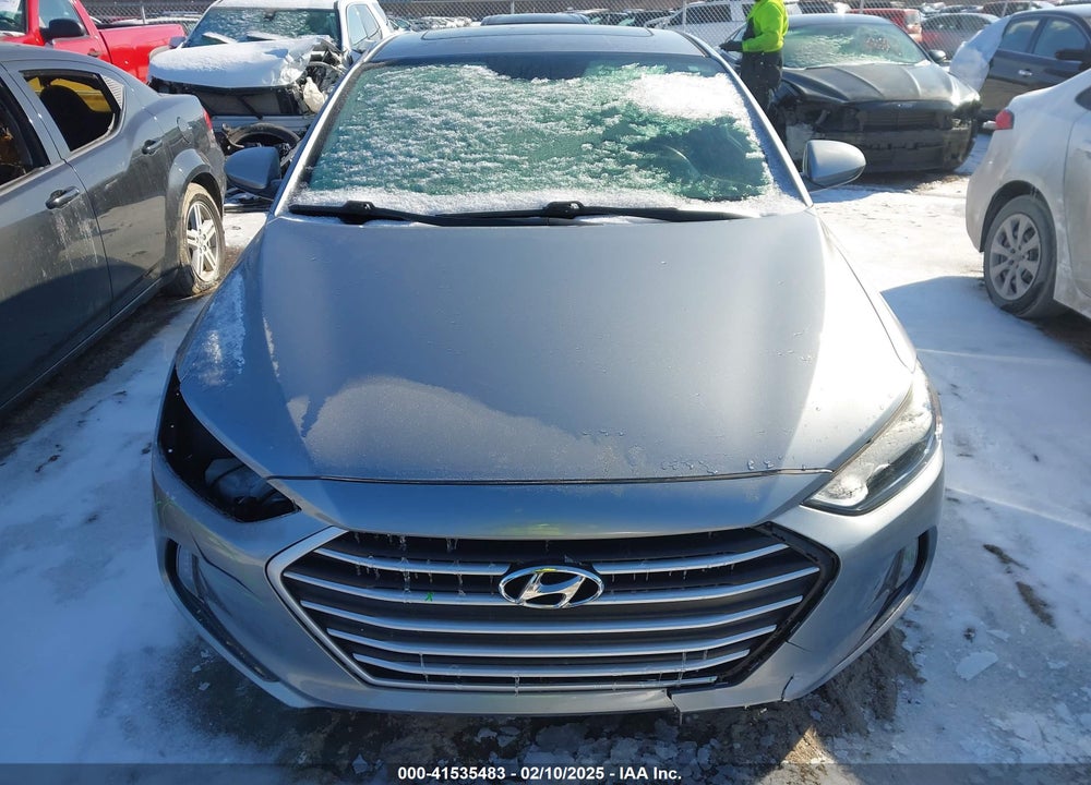 2017 HYUNDAI ELANTRA VIN: 5NPD84LF4HH128788