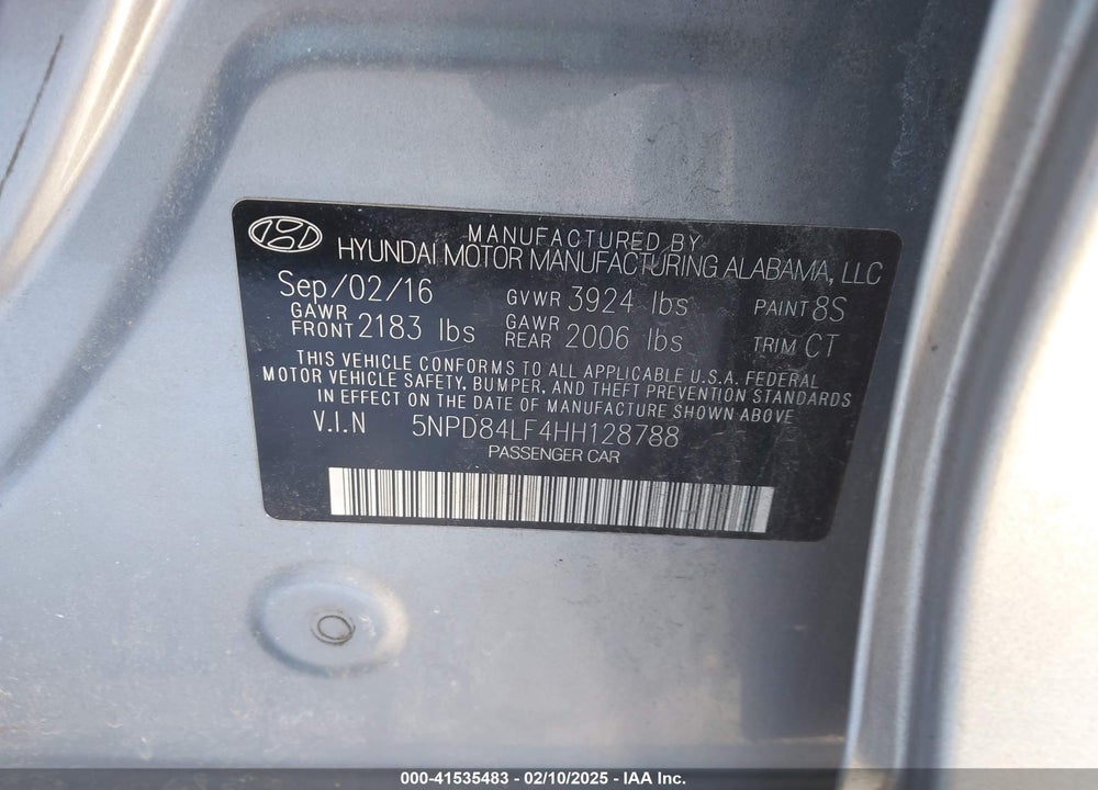 2017 HYUNDAI ELANTRA VIN: 5NPD84LF4HH128788