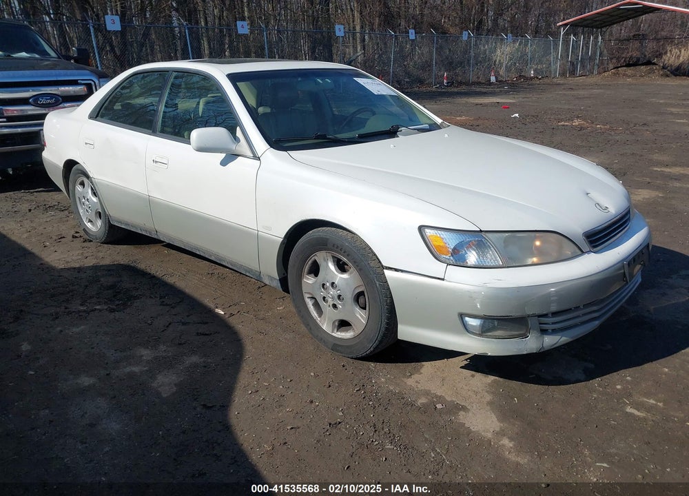 2000 LEXUS ES 300 VIN: JT8BF28G3Y0270418