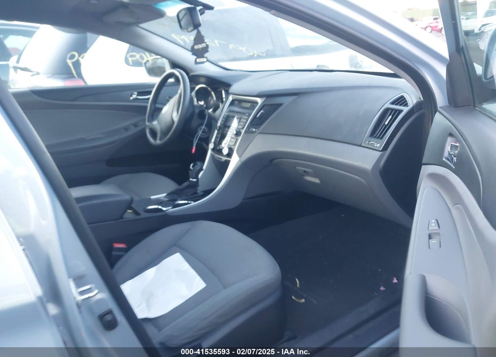 2012 HYUNDAI SONATA GLS VIN: 5NPEB4AC6CH447567