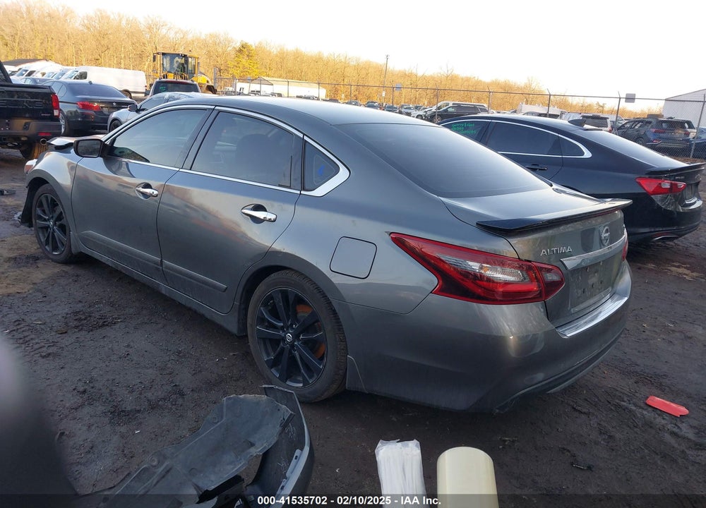 2017 NISSAN ALTIMA VIN: 1N4AL3AP6HC246558