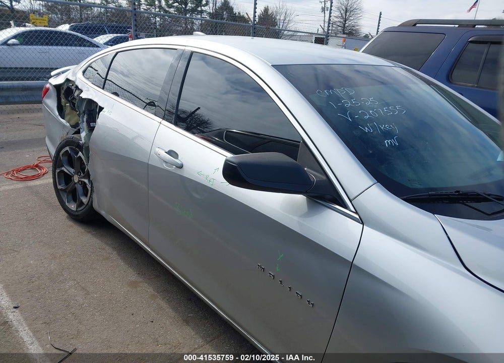 2019 CHEVROLET MALIBU VIN: 1G1ZG5ST4KF207555