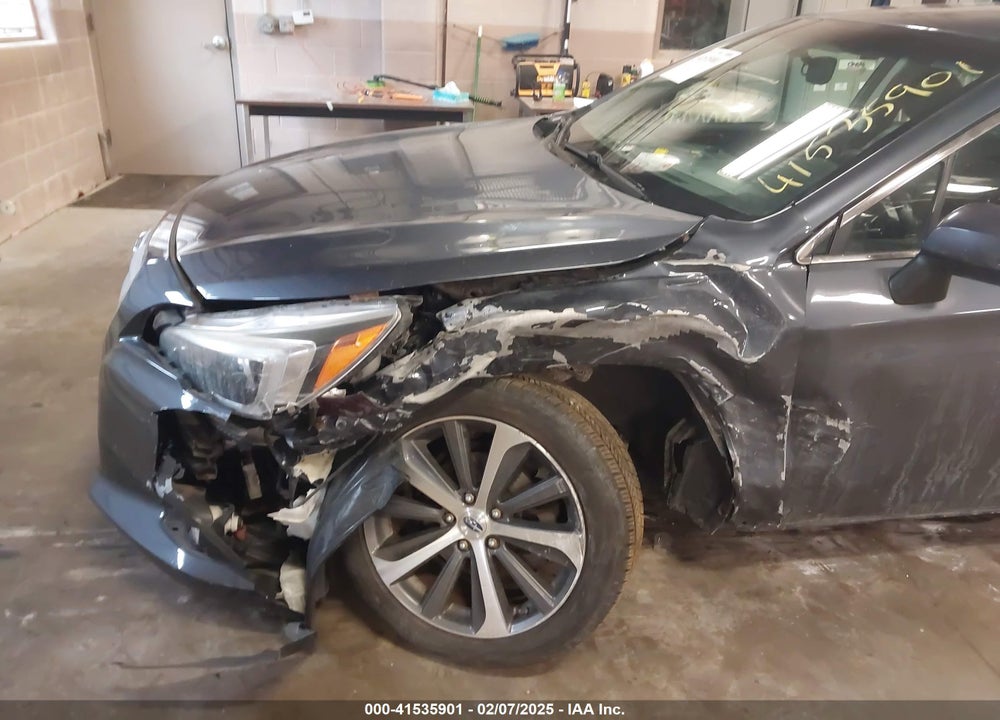 2015 SUBARU LEGACY VIN: 4S3BNBJ68F3031044