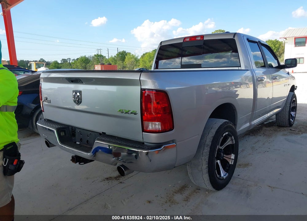 2009 DODGE RAM 1500 VIN: 1D3HV18T89S810106