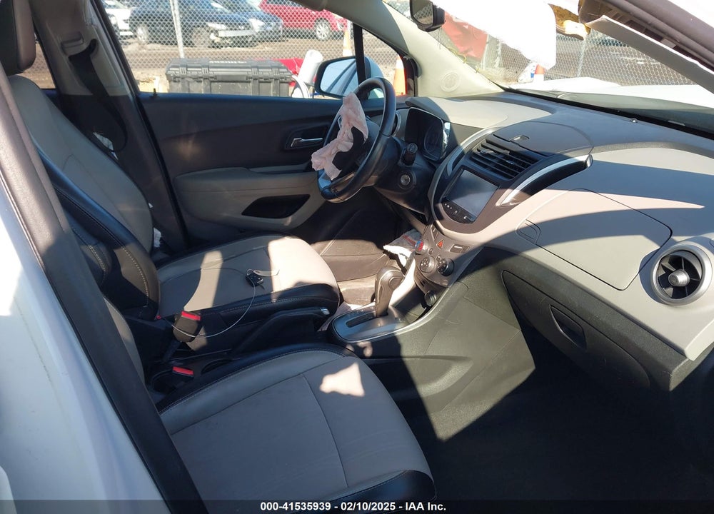2015 CHEVROLET TRAX LT VIN: 3GNCJRSB5FL190975