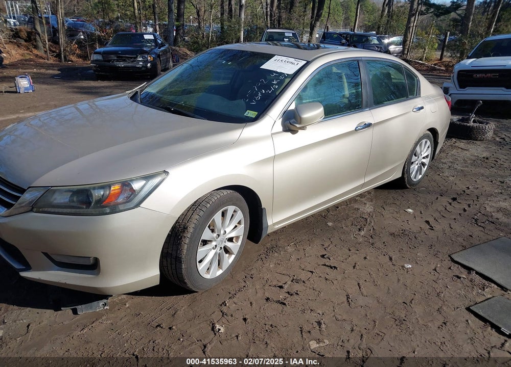 2013 HONDA ACCORD VIN: 1HGCR2F85DA134788