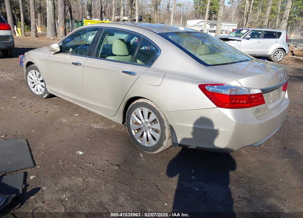 2013 HONDA ACCORD VIN: 1HGCR2F85DA134788