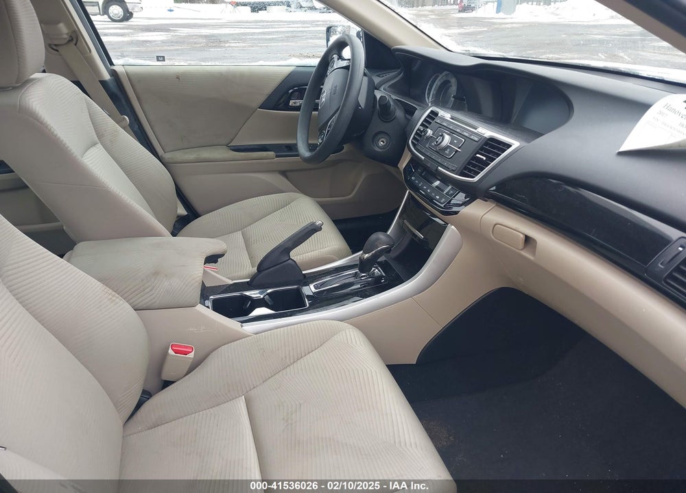 2017 HONDA ACCORD VIN: 1HGCR2F30HA169166