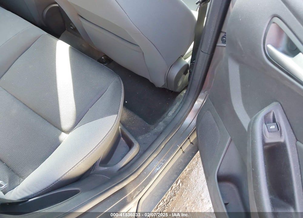2013 FORD FOCUS VIN: 1FADP3F26DL261814
