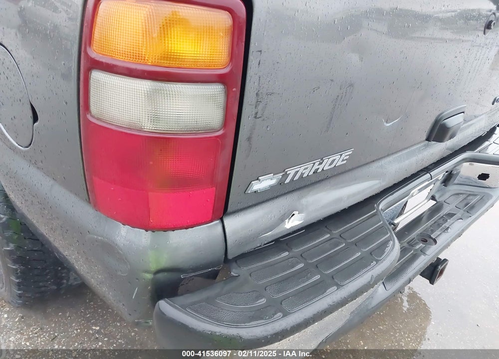 2002 CHEVROLET TAHOE VIN: 1GNEC13Z92R188066