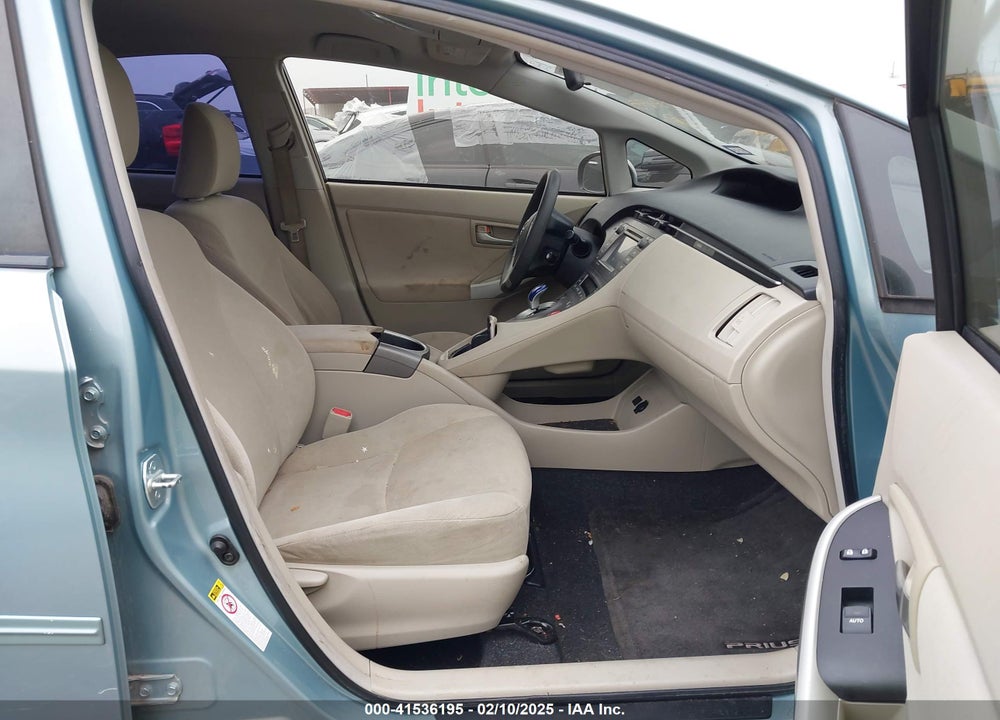 2014 TOYOTA PRIUS VIN: JTDKN3DU5E1737883